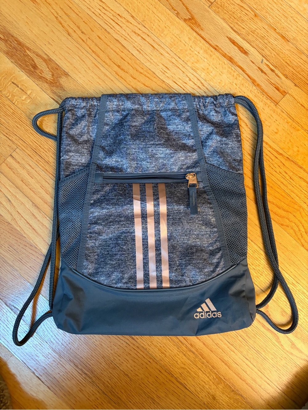 Adidas Alliance II Sackpack
Drawstring Bag Jersey Onix Grey
Rose Gold Sport